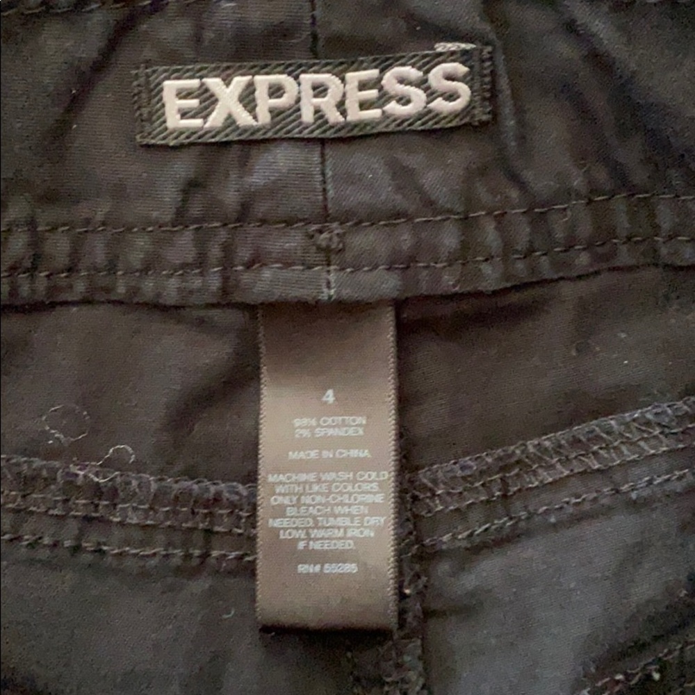 Shorts - Picture 3 of 3